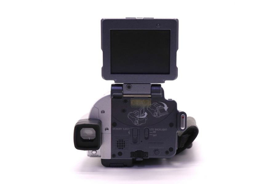 Видеокамера Sony DCR-IP220E