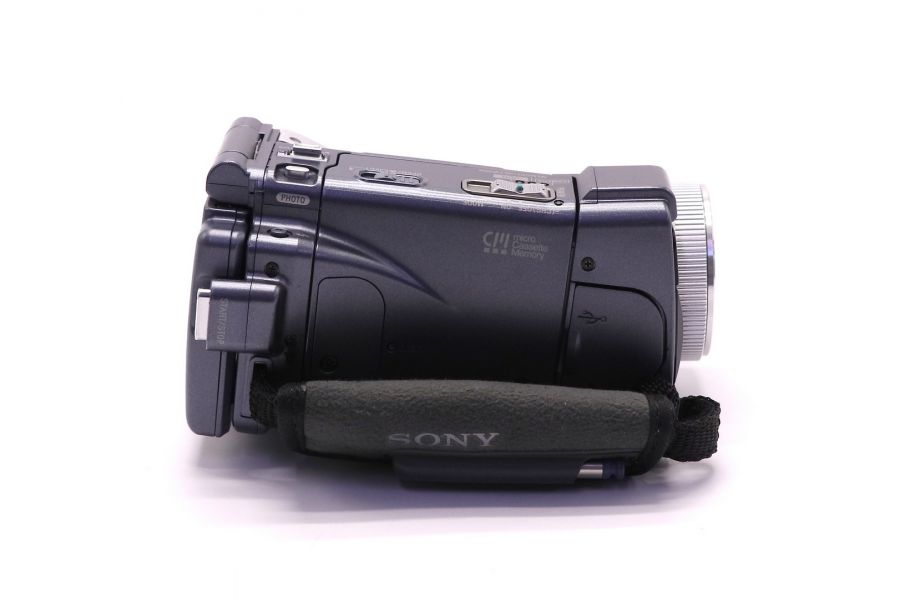 Видеокамера Sony DCR-IP220E