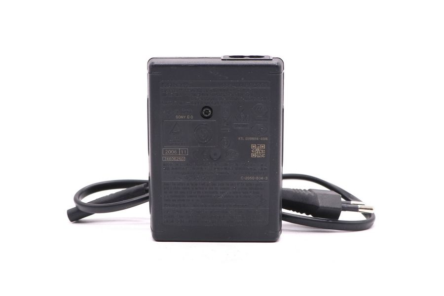 Зарядное устройство Sony BC-CS3