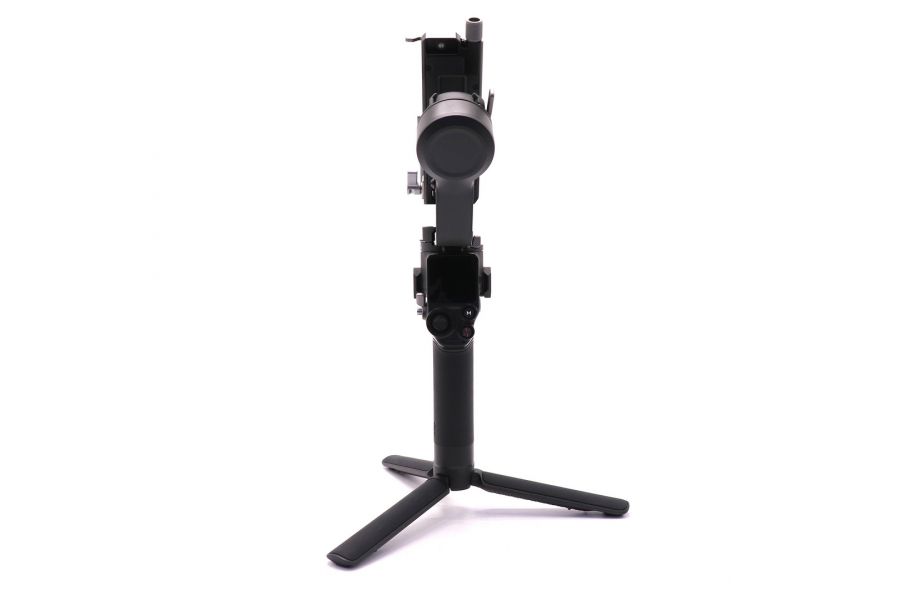 Стабилизатор DJI RS3 в упаковке