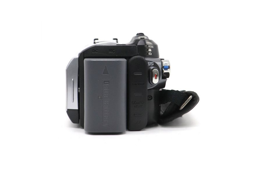 Видеокамера JVC GZ-HD5ER