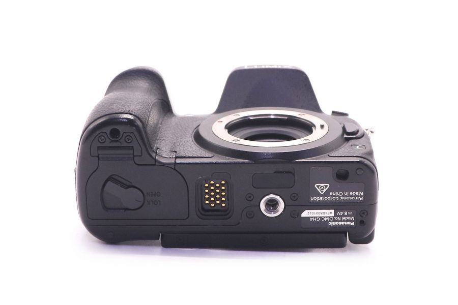 Panasonic Lumix DMC-GH4 body в упаковке (пробег 9785 кадров)