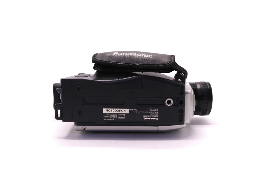 Видеокамера Panasonic NV-VZ1EN (Japan, 2001)