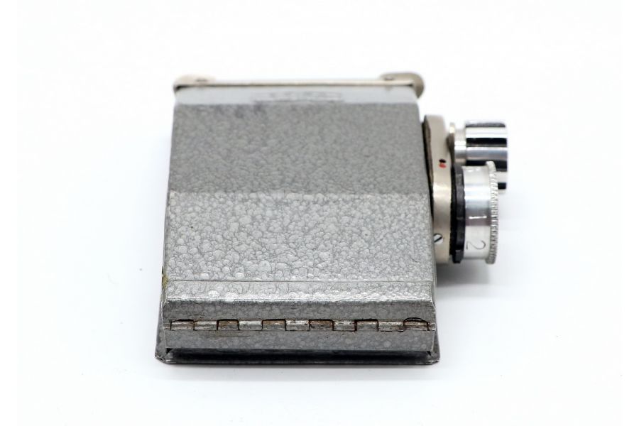 Задник Carl Zeiss