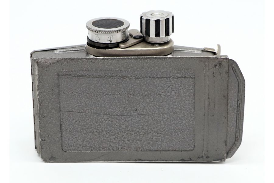 Задник Carl Zeiss