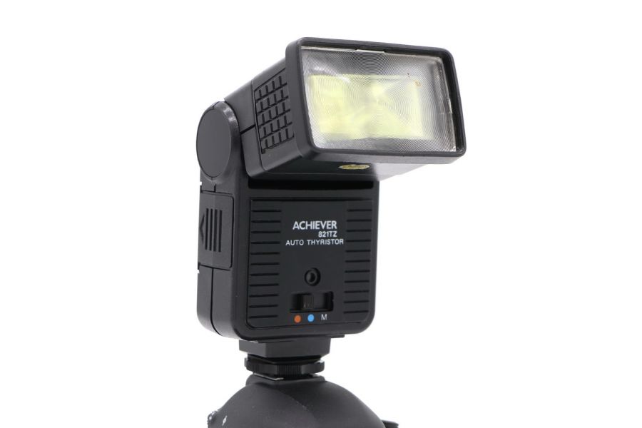 Фотовспышка Achiever 821TZ 