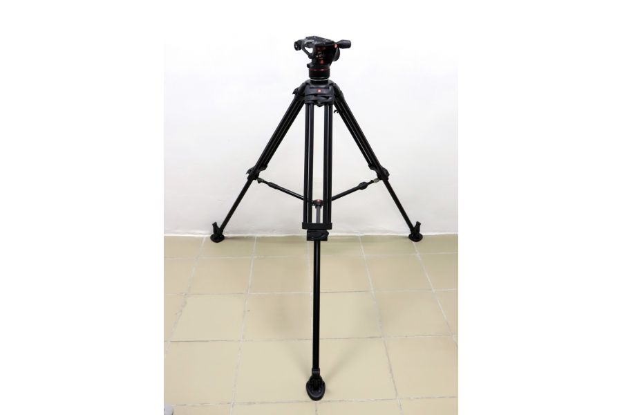 Штатив Manfrotto 546B + голова Manfrotto MVHN8AH
