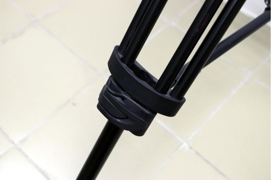 Штатив Manfrotto 546B + голова Manfrotto MVHN8AH