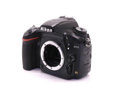 Nikon D750 body (пробег 171250 кадров)