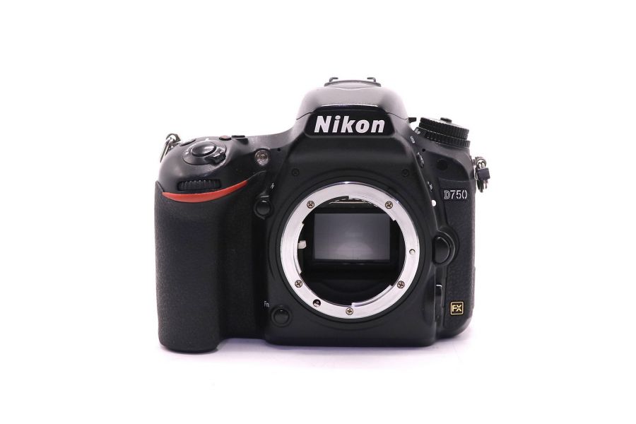 Nikon D750 body (пробег 171250 кадров)