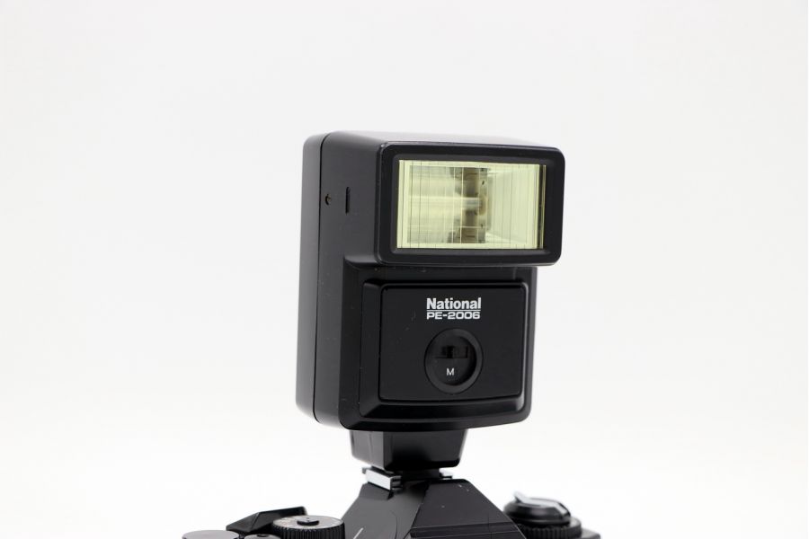 Фотовспышка National PE-2006