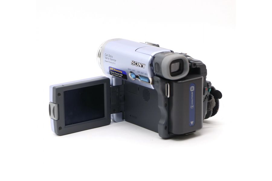 Видеокамера Sony DCR-TRV19E