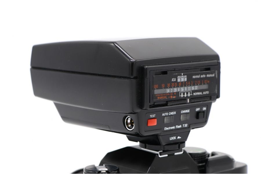 Фотовспышка Olympus Electronic Flash T32