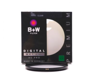Светофильтр B+W 67 010 UV-Haze MRC nano XS-Pro Digital в упаковке