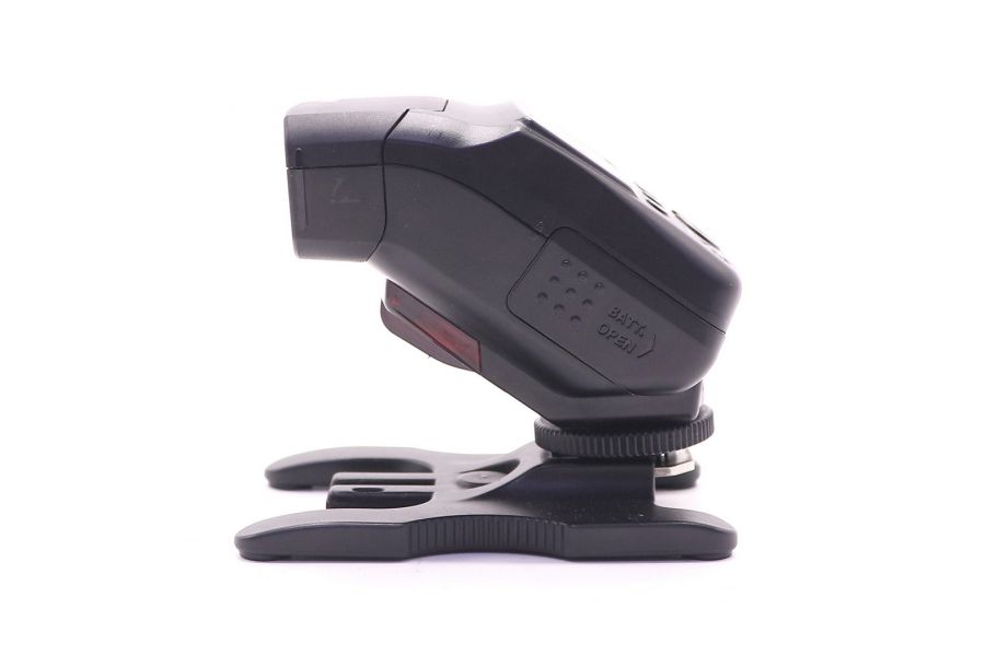 Фотовспышка Viltrox JY610N II в упаковке