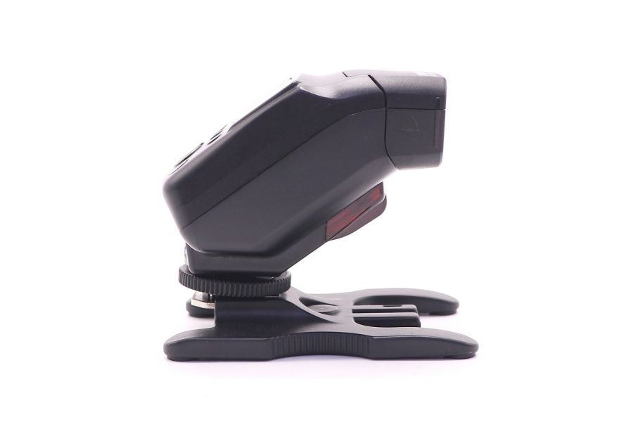 Фотовспышка Viltrox JY610N II в упаковке