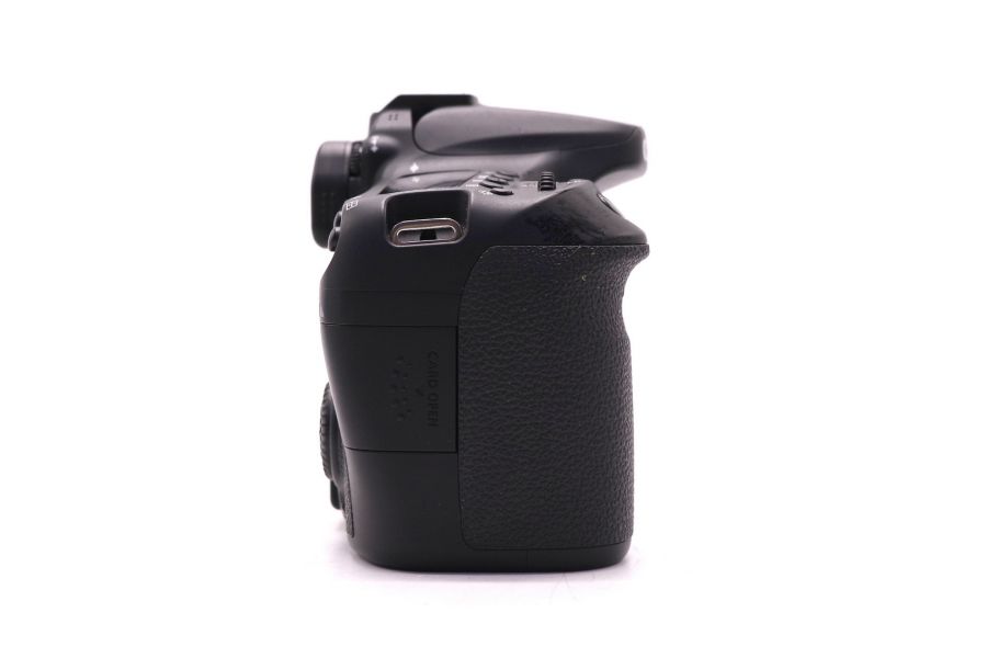 Canon EOS 70D body в упаковке (пробег 5755 кадров)