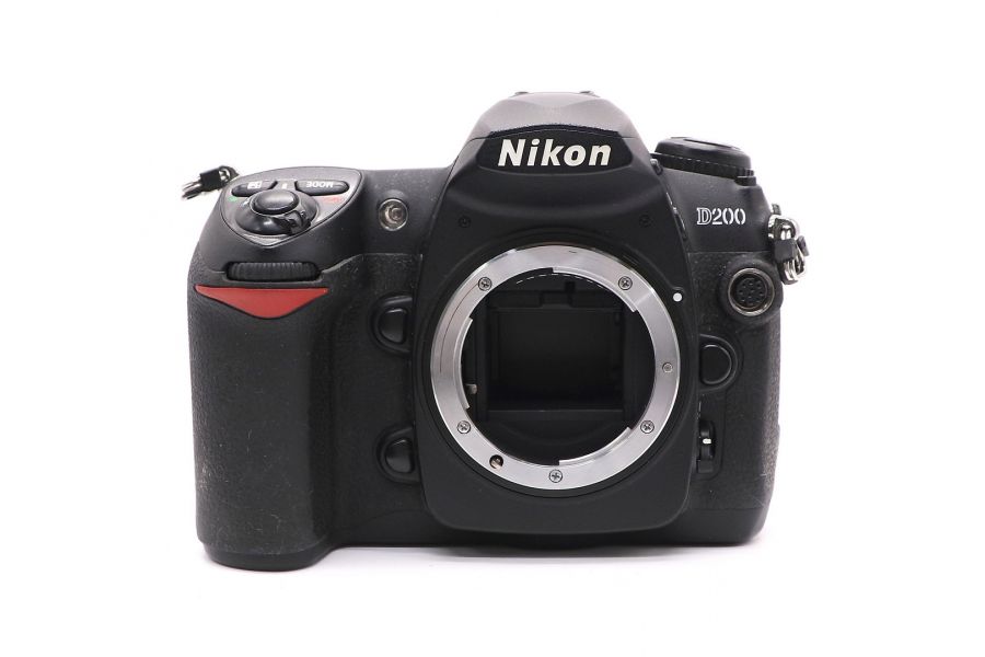 Nikon D200 body б.