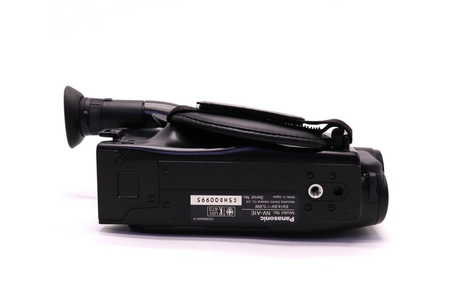 Видеокамера Panasonic NV-A1EN (Japan, 2001)