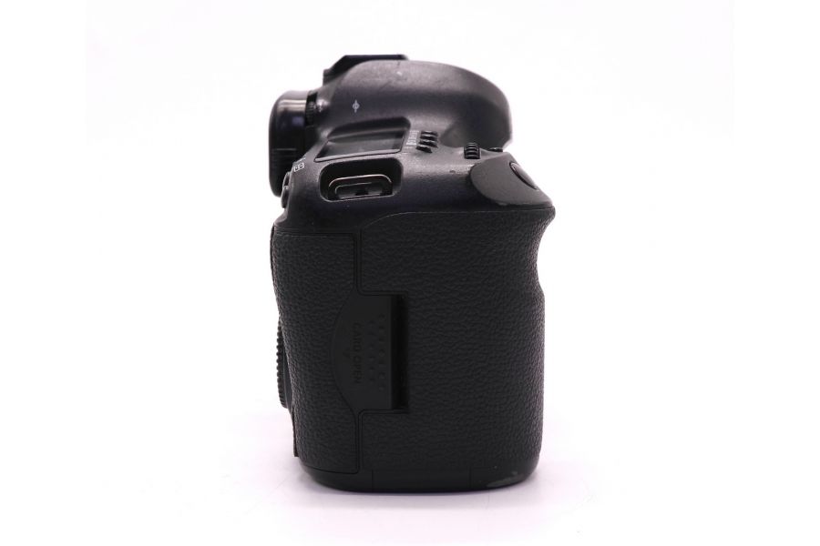 Canon EOS 5D Mark III body в упаковке (пробег 95640 кадров)