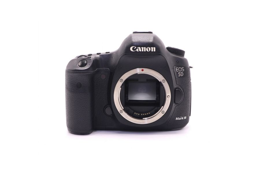 Canon EOS 5D Mark III body в упаковке (пробег 91000 кадров)