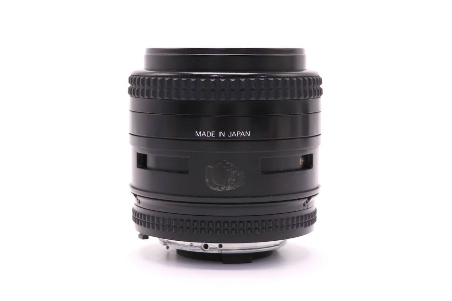Nikon 35-70mm f/3.3-4.5 AF Nikkor (MKII) (неисправен)