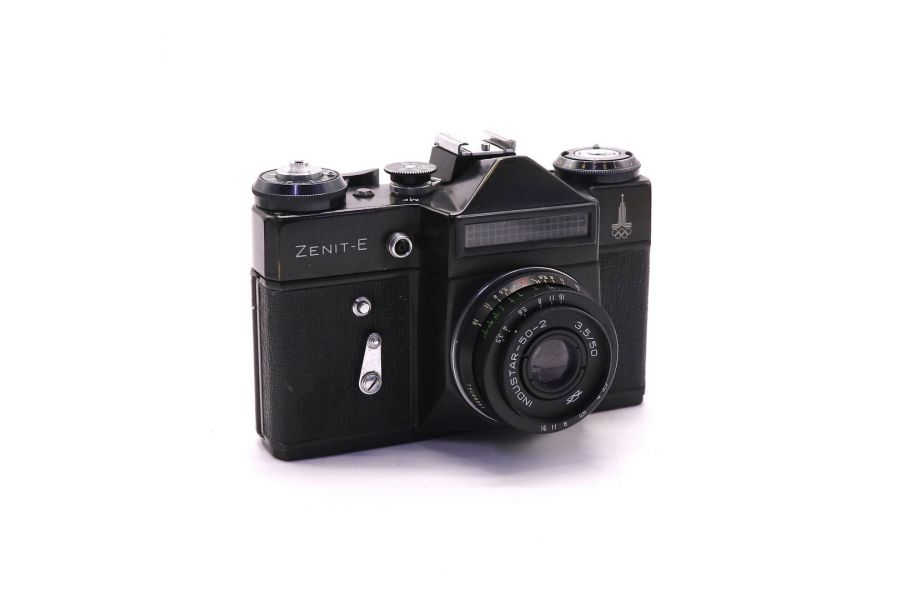 Зенит-Е олимпийский + Индустар-50-2 (СССР)