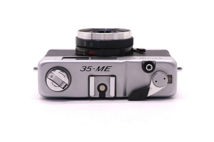 Пленочный фотоаппарат Yashica 35-ME (Japan, 1972)