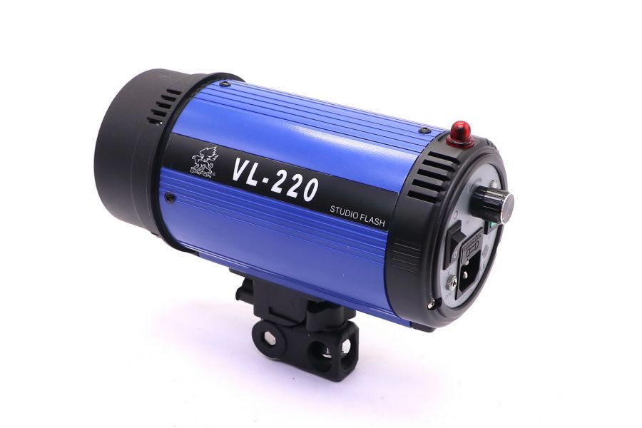 Студийная вспышка Grifon VL-220A