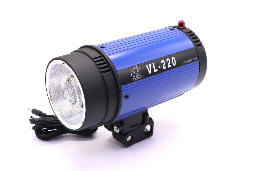 Студийная вспышка Grifon VL-220A