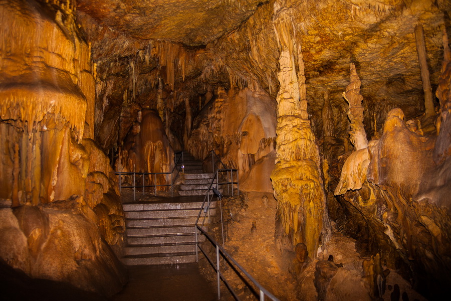 Canon EF 28-70mm 3.5-4.5 II