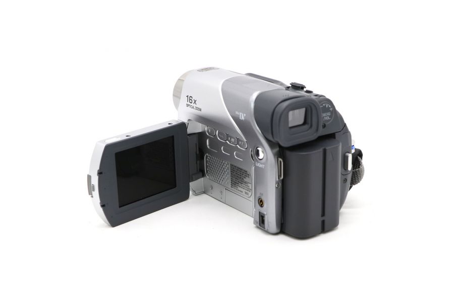 Видеокамера JVC GR-D33ER в упаковке