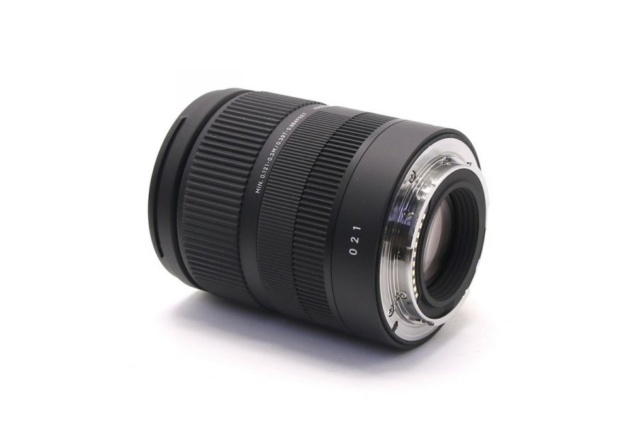 Sigma AF 18-50mm F2.8 DC DN Contemporary в упаковке