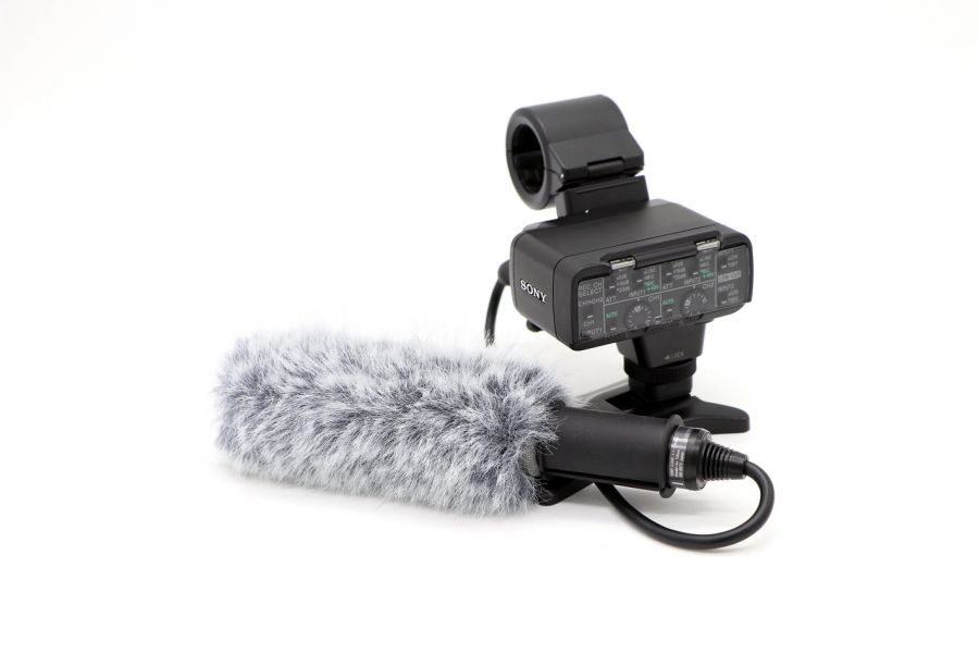 Аудиоадаптер + микрофон Sony XLR-K2M