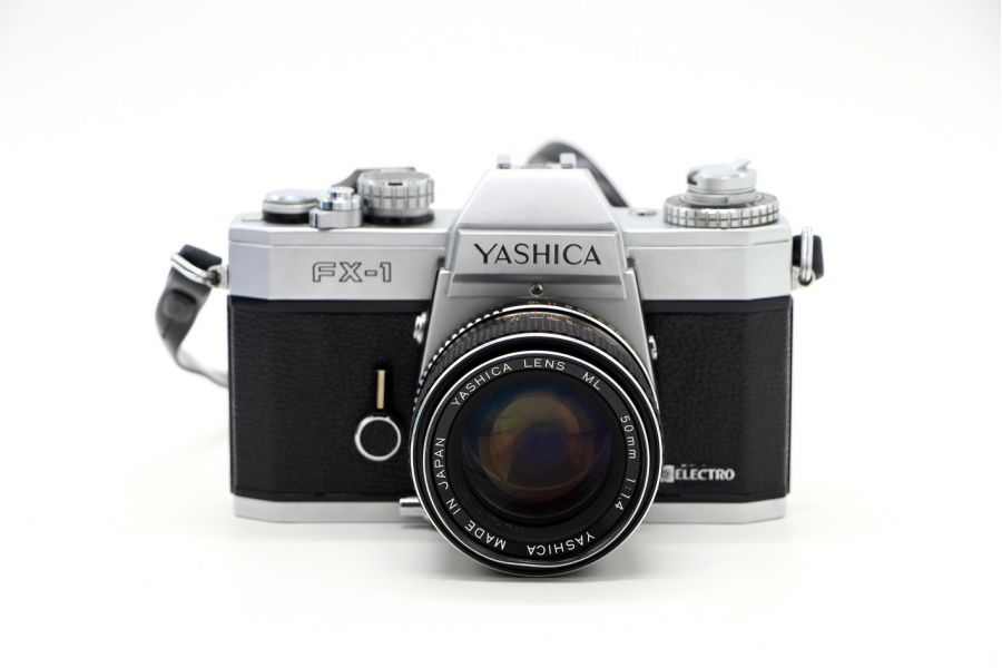 Yashica FX-1+ Yashica ML 50mm f/1.4