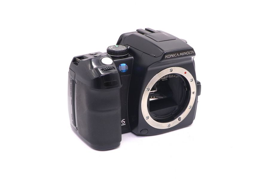 Konica Minolta Dynax 5D body (Japan)