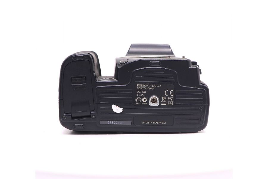 Konica Minolta Dynax 5D body (Japan)