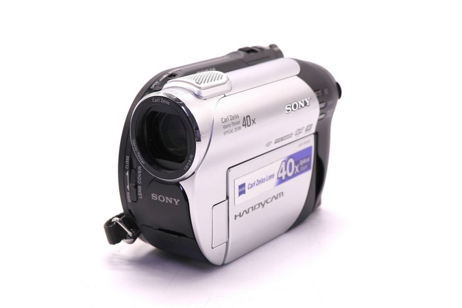 Видеокамера Sony DCR-DVD108E в упаковке