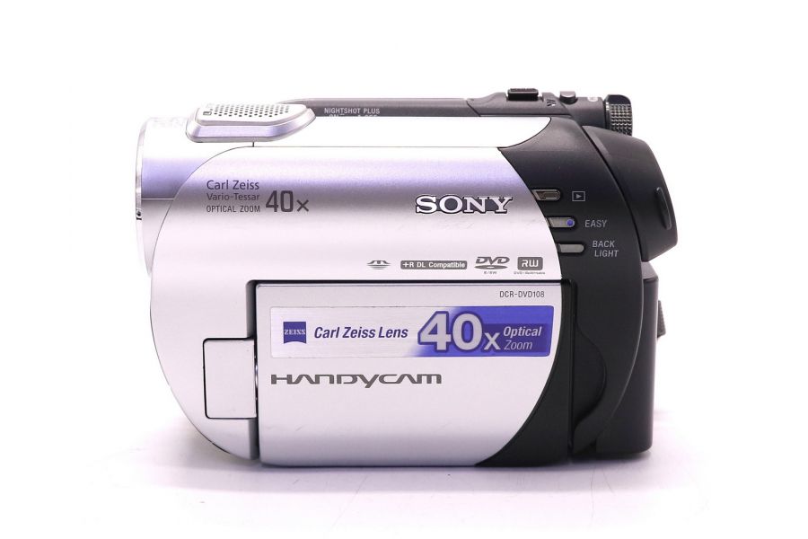 Видеокамера Sony DCR-DVD108E в упаковке
