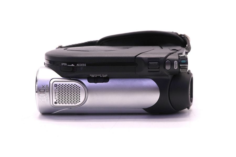 Видеокамера Sony DCR-DVD108E в упаковке