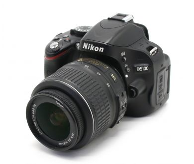 Nikon D5100 kit (пробег 13000 кадров)