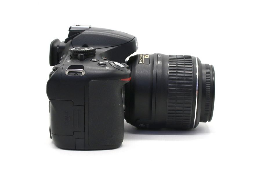 Nikon D5100 kit (пробег 13000 кадров)