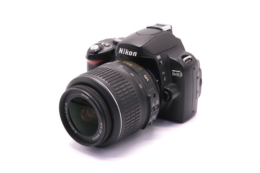 Nikon D40 kit (пробег 3710 кадров)