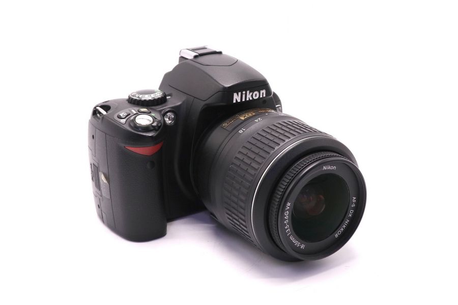 Nikon D40 kit (пробег 3710 кадров)