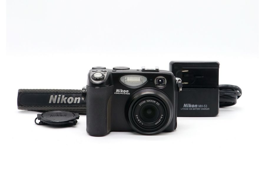 Nikon coolpix 5400