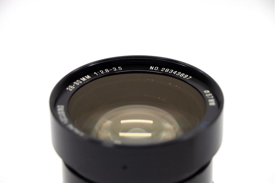 Vivitar Series 1 28-90mm f/2.8-3.5 VMC Macro Focusing