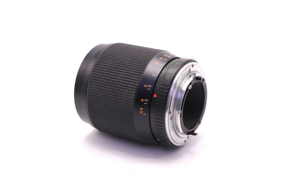 Yashica ML Zoom 35-70mm f/3.5