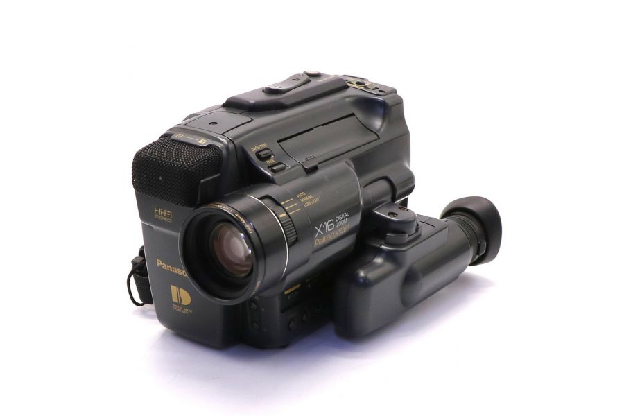 Видеокамера Panasonic NV-S700EN