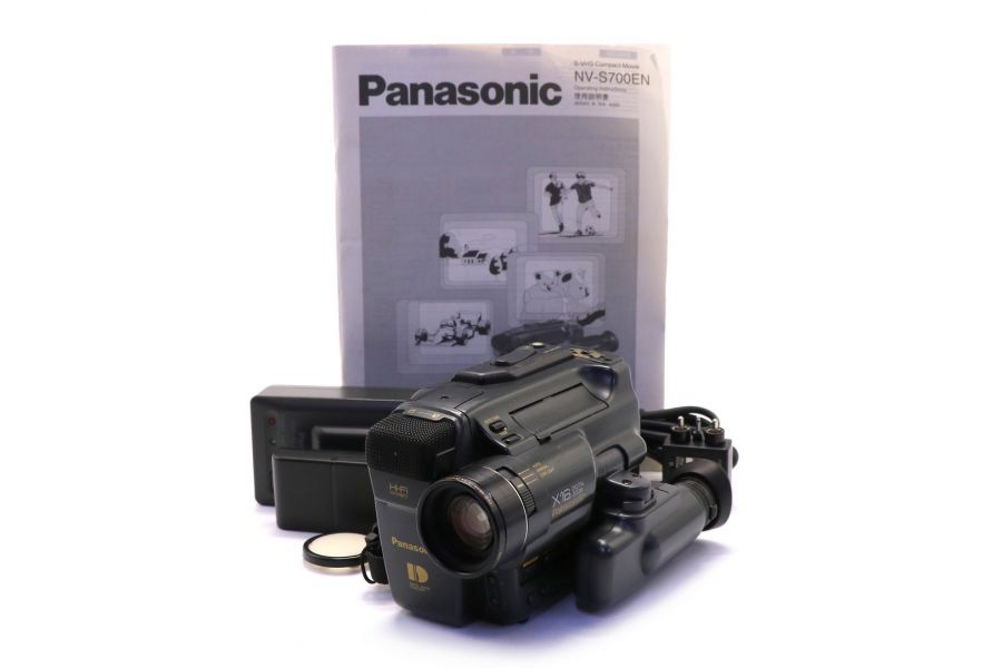 Видеокамера Panasonic NV-S700EN