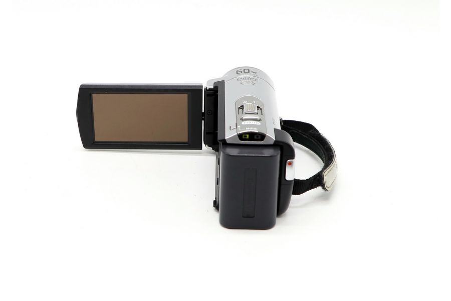 Видеокамера Sony DCR-SX43E